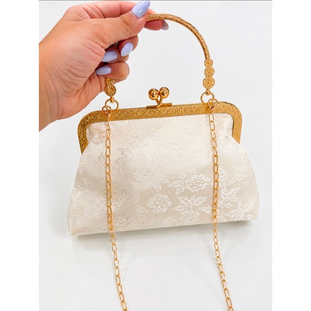 Vintage Style Cream Floral Jacquard Kiss Lock Clutch Bag Gold Handle Chain Strap